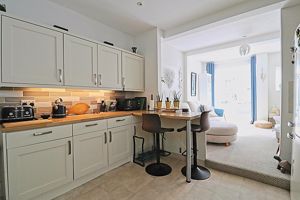 Kitchen- click for photo gallery